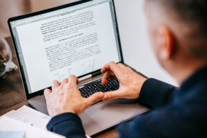 Herramientas para Trabajar en Home Office según tu Carrera en 2026 - Anequim México